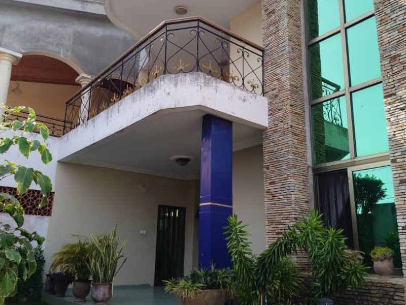 Maison F7 R+2, Fidjrossè Akogbato