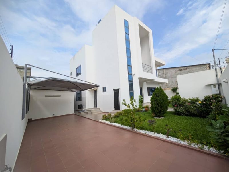 Villa F4 R+1 meublée, Akpakpa PK10